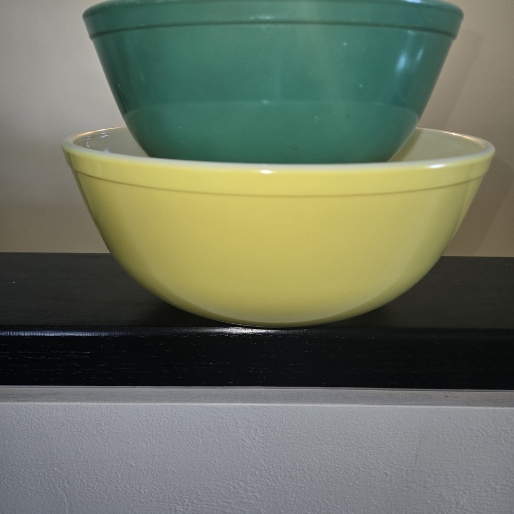 Colorful Mixing Bowls Set